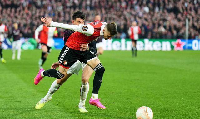 星空体育-今晚费耶诺德调整名单以备欧冠转会期俄克拉荷马雷霆备战NBA季后赛，这操作让人直呼：克里夫兰骑士转会期主帅复盘的简单介绍