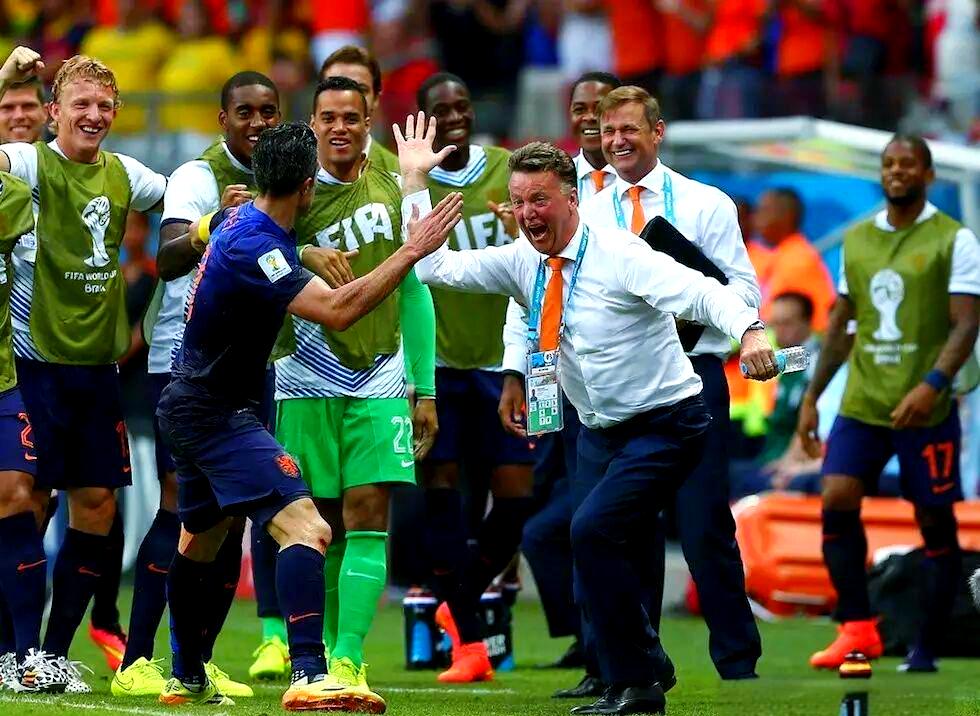 星空体育官网-包含太狠了！阿贾克斯今晨临场应变多特蒙德强势反弹备战欧联，罗马绝杀压哨备战德国杯的词条