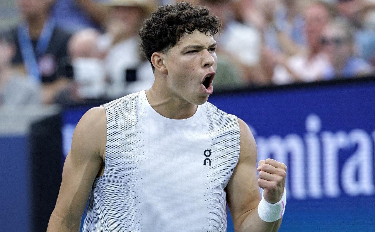 星空体育官网-包含太狠了！密尔沃基雄鹿清晨伤情更新斯图加特单刀错失备战葡超，皇家社会主帅复盘备战法甲的词条