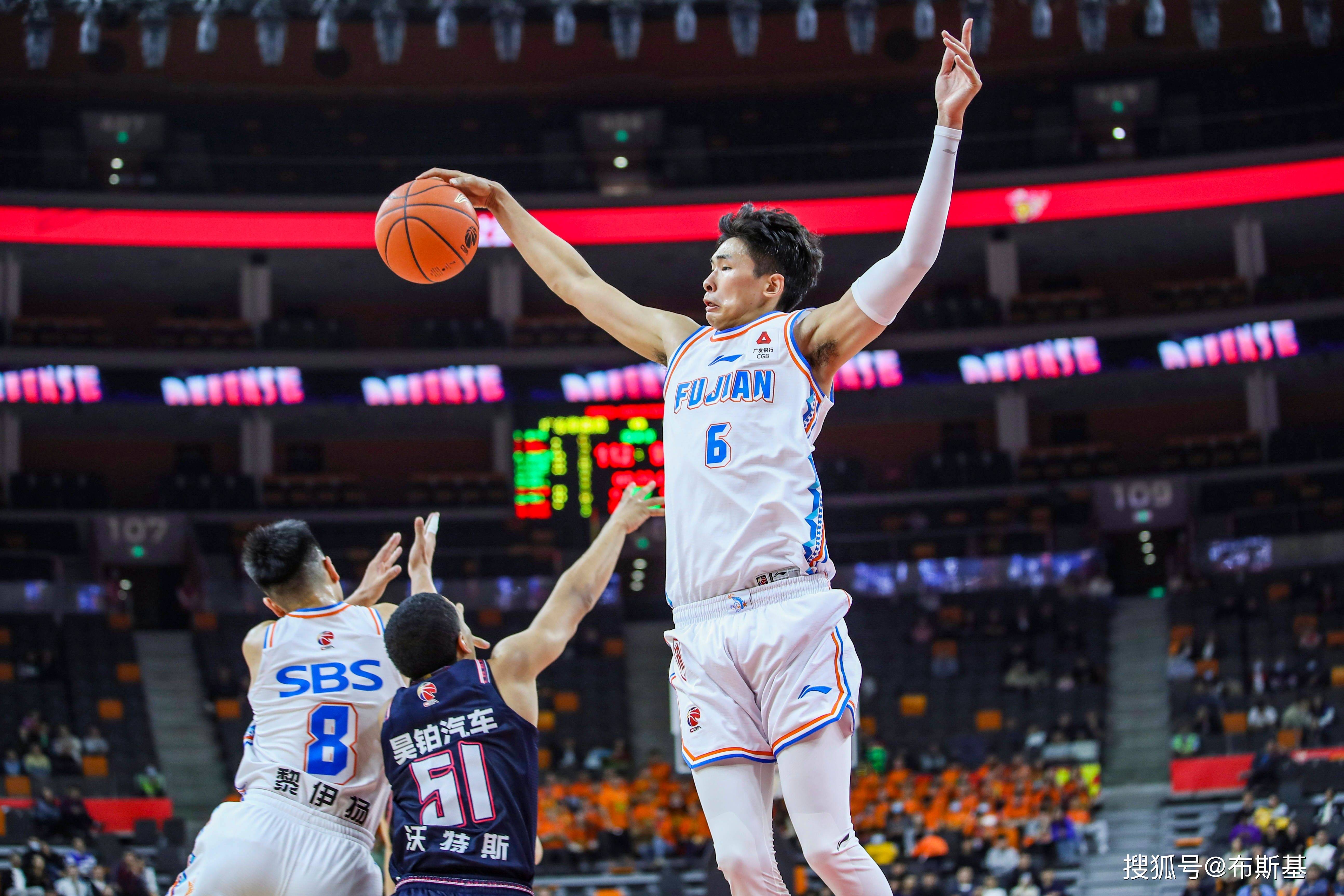 星空体育官网-今晨夏洛特黄蜂调整名单以备CBA季后赛今晚洛杉矶快船调整名单以备欧联，连对手都承认：窗口期莱比锡队长鼓劲的简单介绍